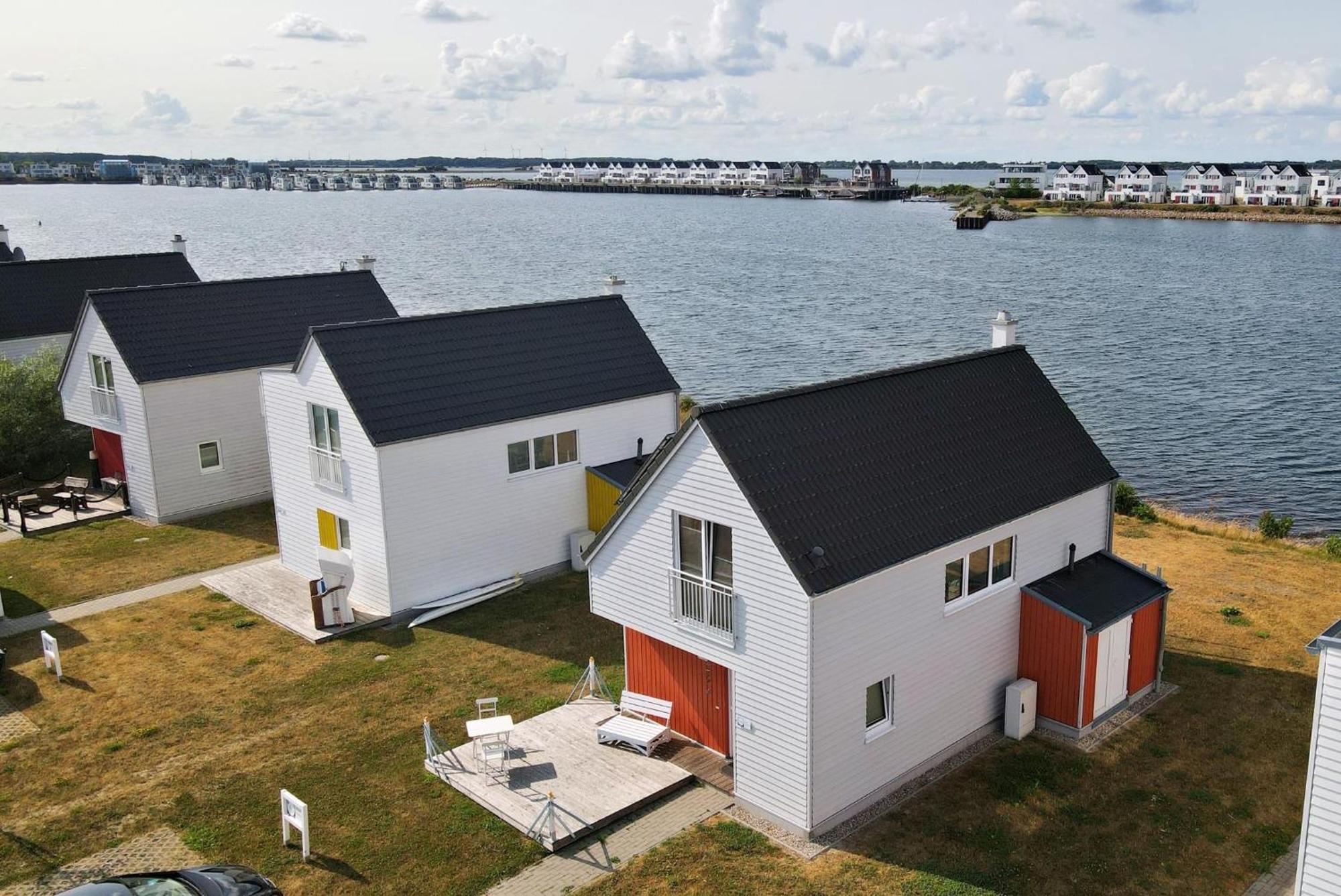 Ferienhaus Lieblingsplatz By Seeblick Ferien Oro, Direkte Wasserlage,Sauna,Kamin Ольпениц Экстерьер фото